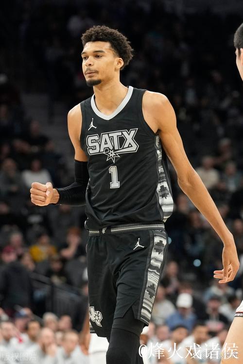 文班亚马:享受说垃圾话,这可以干扰对手和振奋球队 文班亚马:享受说垃圾话,这可以干扰对手和振奋球队