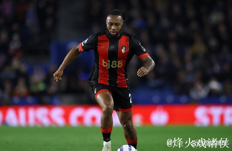 英超-帕利尼亚惊艳倒钩，塞梅尼奥压哨绝杀，热刺2-3不敌伯恩茅斯