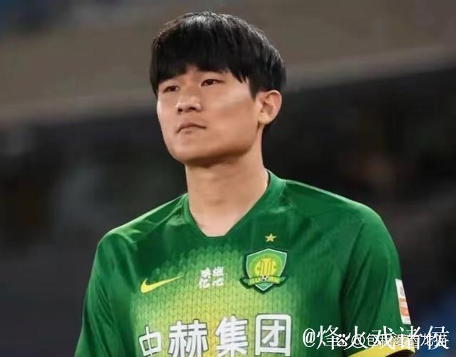 那不勒斯正式签约金玟哉 激活2000万欧元买断条款